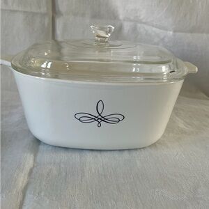RARE Vintage Corning Ware Trefoil Scroll 2.5 qt Casserole Dish W/ Lid 1960’s MCM